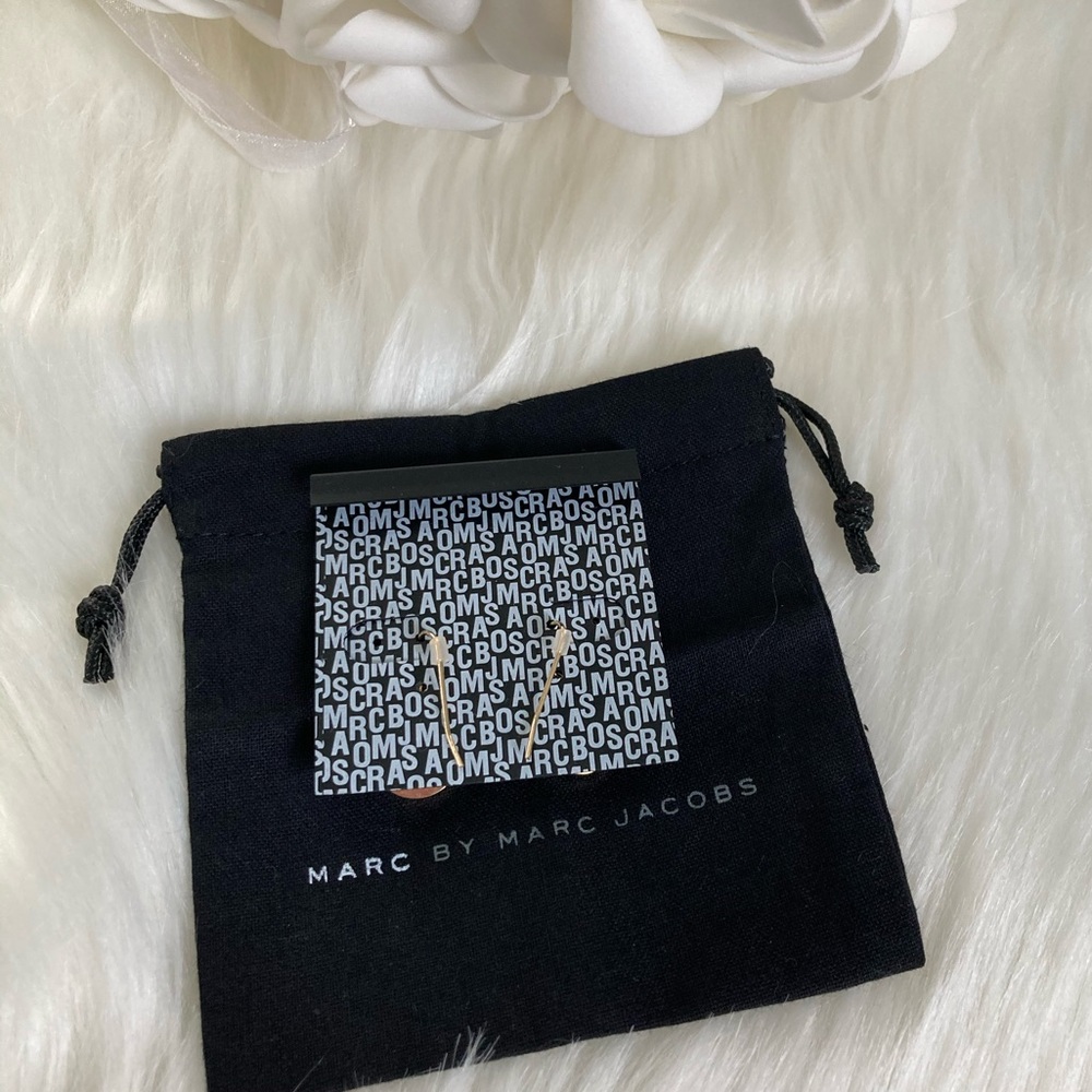 NWT Marc Jacobs Enamel Logo Dangle Disc Earrings - Picture 7 of 7